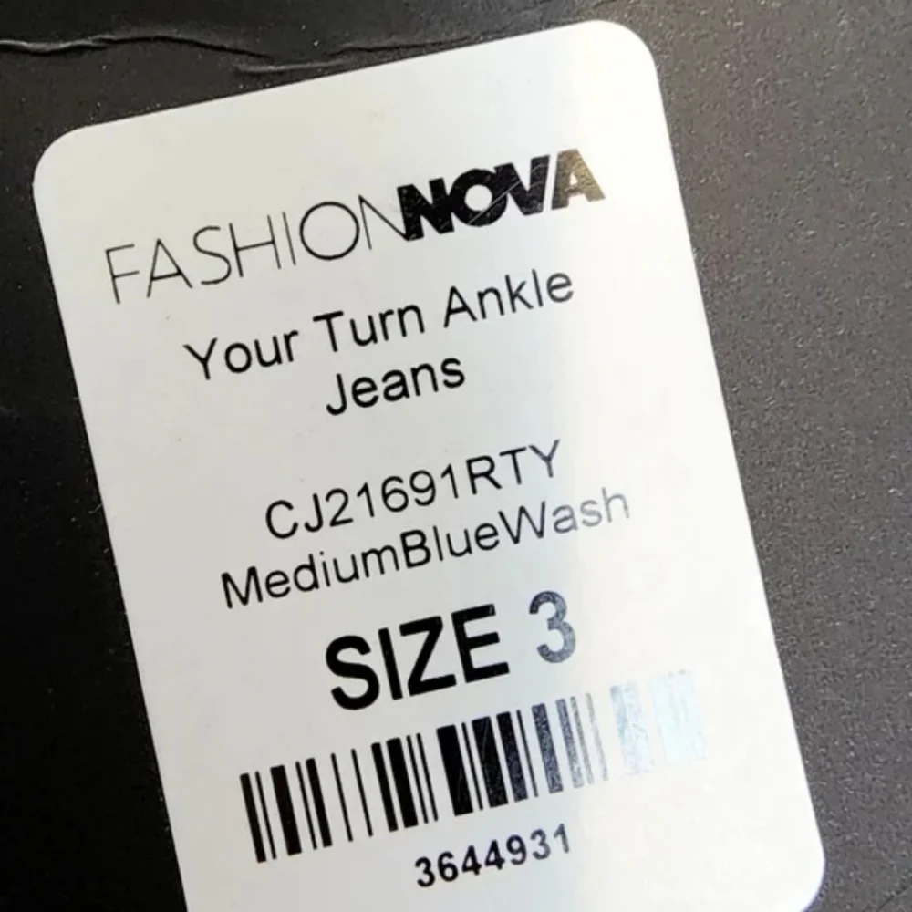 Fashion Nova Your Turn Ankle Jeans Pants